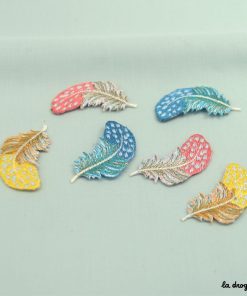 Ecusson Plume duvet à pois | Ecusson à thermocoller 46 x 23 mm